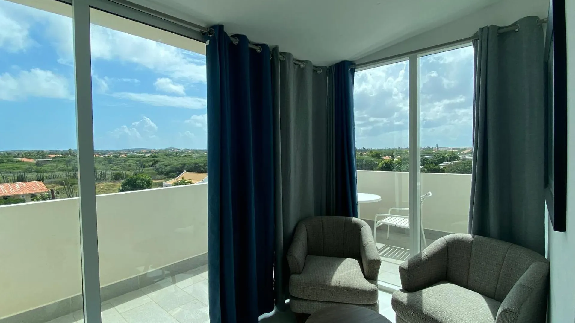Arubas Life 300 Apartment Noord Aruba